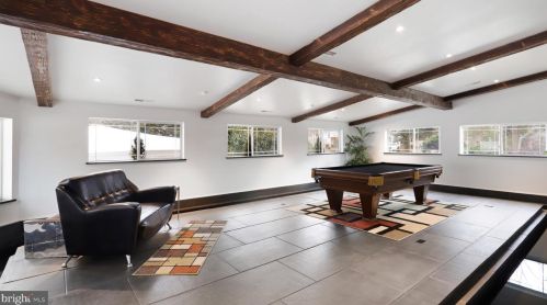 4512 Dolphin Ln, Alexandria VA 22309-3110 exterior