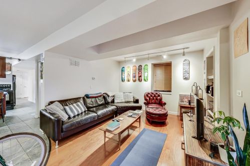 1112 Damen Ave, Chicago IL 60622 exterior