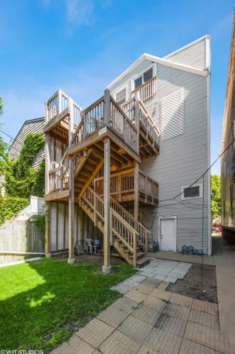 1507 Nelson St, Chicago IL 60657-3103 exterior