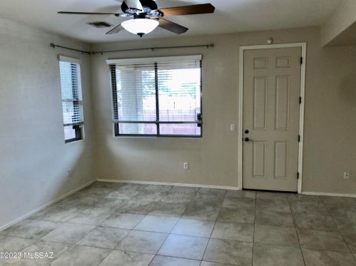 5174 River Fringe Dr, Tucson AZ  85704-1435 exterior