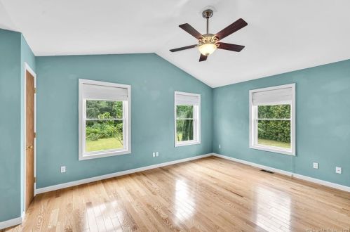 10 Pheasant Run, Windsor CT 06095-1549 exterior