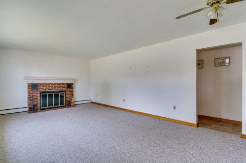 5 Glenwood Ave, Dover NH 03820-2307 exterior