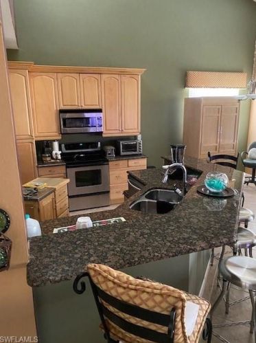 103 Burnt Pne Dr, Naples FL exterior