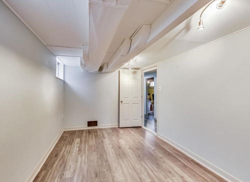 6712 Devon Ave, Chicago IL 60646-3703 exterior