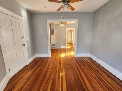 23 Seamans St, Providence RI  02908-1318 exterior