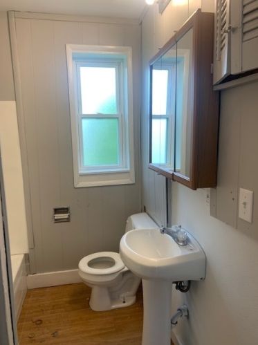 8444 Buffalo Ave, Chicago IL  60617-2609 exterior