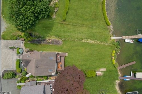 14 Shr Trl, Sparta NJ 07871-1811 exterior