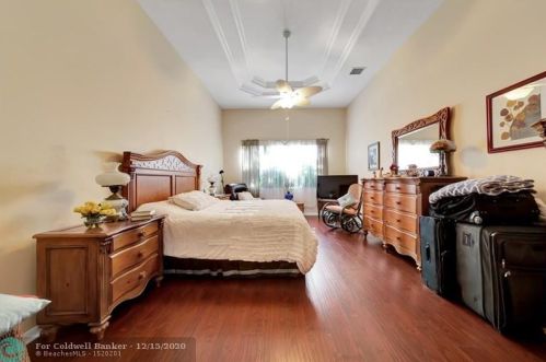 7648 New Holland Way, Boynton Beach FL 33437-6342 exterior