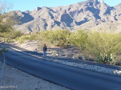 6354 Vuelta Tajo, Tucson AZ 85718-2244 exterior