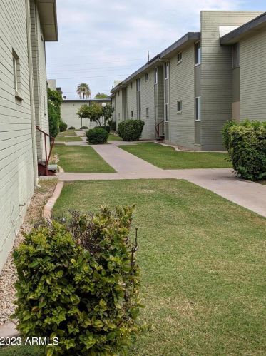 6767 7th St, Phoenix, AZ 85014-1005