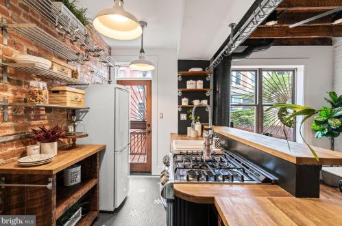 761 Hobart Pl, Washington DC 20001-3811 exterior