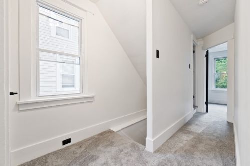 6620 Jackson St, Pittsburgh PA 15206-1764 exterior