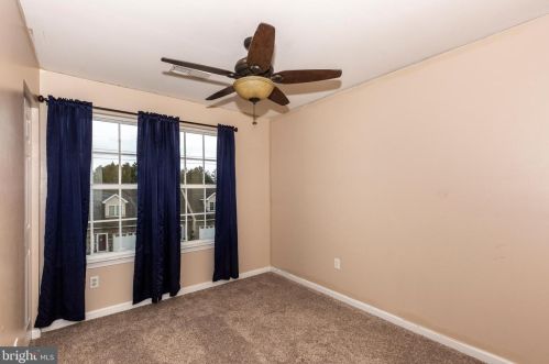 711 Grant Dr, Hanover PA  17331-2079 exterior