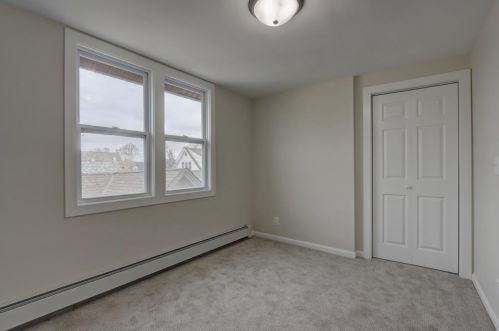 1517 Greenfield Ave, Milwaukee WI 53204-2617 exterior