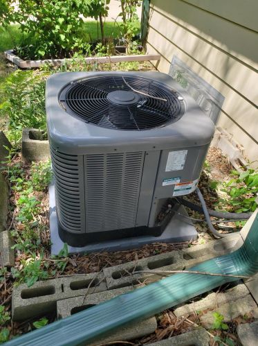 3441 82nd St, Milwaukee WI  53219-3835 exterior