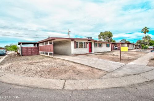 1032 Edgewater Dr, Tucson, AZ 85704-2411