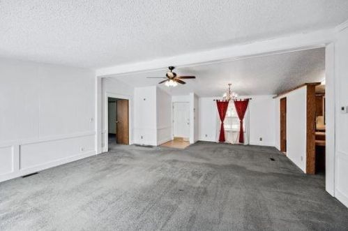 1 Gatlin Rd, Huntsville TX 77340-2016 exterior