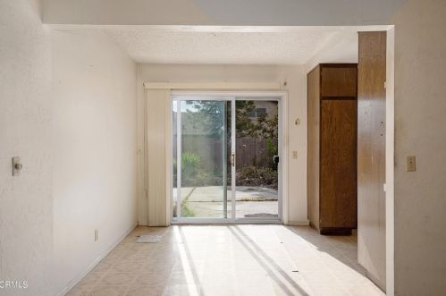 3450 Schooner Walk, Oxnard CA 93035-1642 exterior