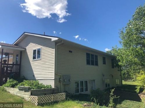 15248 309th Ave, Princeton, MN 55371-8516