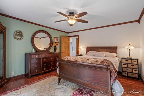 1404 Wolf Lake Rd, Meskegon MI 49442-1948 exterior