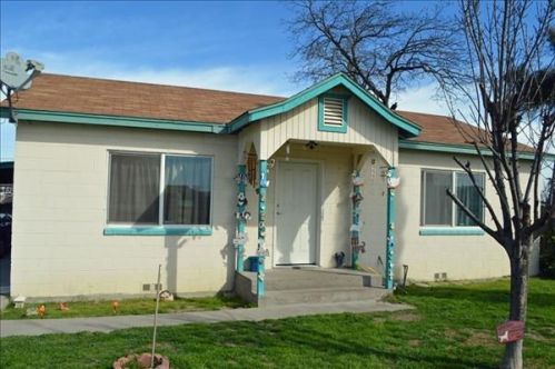 877 8th St, Turlock, CA 95380-5901