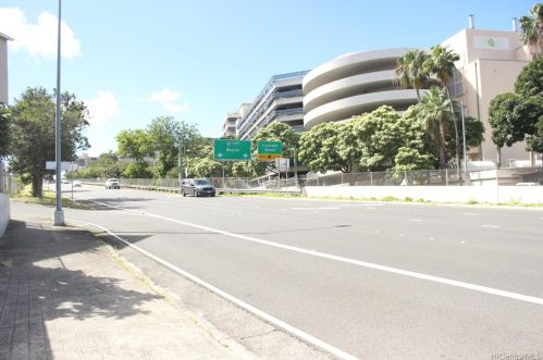 1402 Lusitana St, Honolulu HI 96813-1625 exterior