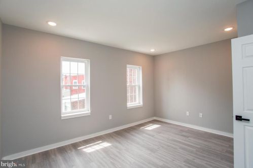 5809 Ditman St, Philadelphia PA 19135-4043 exterior