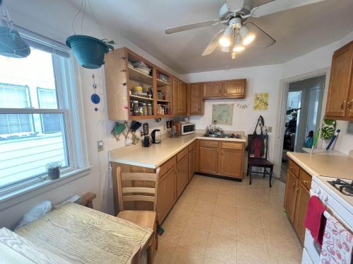 2037 Helena St, Madison WI 53704-5519 exterior