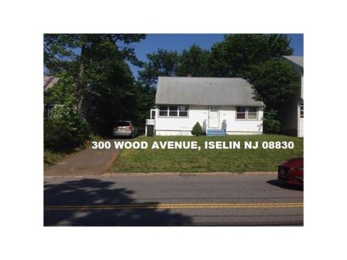 300 Wood Ave, Iselin NJ  08830-1525 exterior