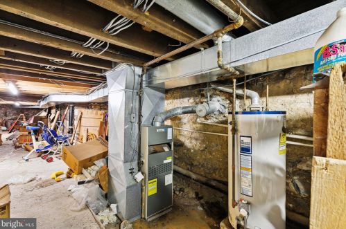 735 Bainbridge St, Philadelphia PA 19147-2008 exterior