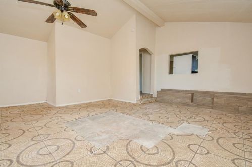 2005 5th St, Hempstead TX 77445-4702 exterior