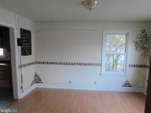 6730 Githens Ave, Camden NJ 08109-2418 exterior