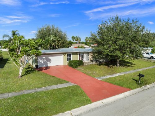 113 Calmoso Dr, Fort Pierce, FL 34983-2155