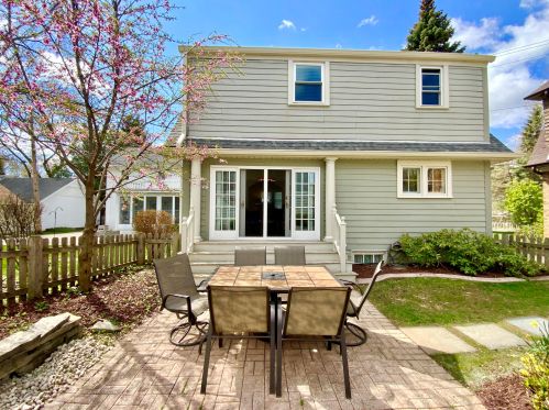 1758 Ludington Ave, Milwaukee, WI 53226-2837