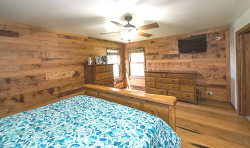 22116 Frontage Rd, Joliet IL 60431-9039 exterior