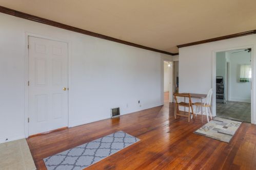 520 Somerset Ave, Mishawaka IN 46544-4568 exterior