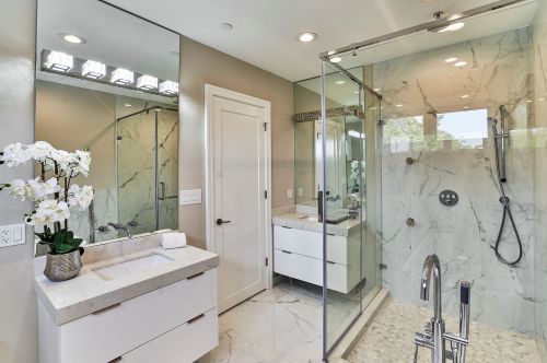 6227 Ellis Ave, Chicago IL 60653-3615 exterior