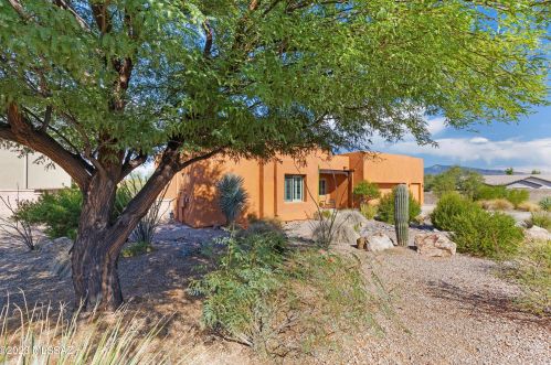 5623 Creosote Ridge Way, Tucson AZ  85747-6046 exterior