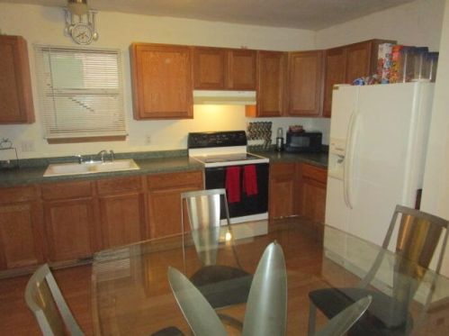 2555 33, Milwaukee WI 53215-2806 exterior