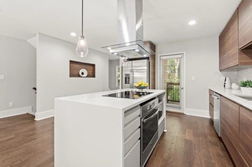 1284 Dahlgren Ln, Atlanta GA 30316-1627 exterior