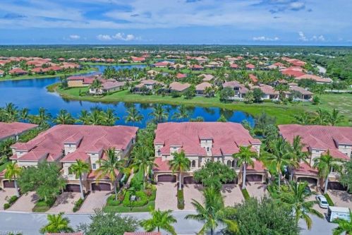 9279 Menaggio Ct, Naples, FL 34114-9723