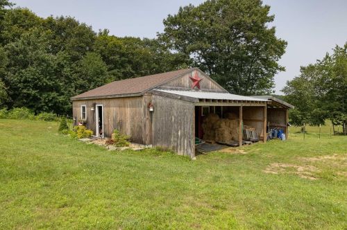 10 Hidden Valley Dr, Dover NH 03820-5231 exterior