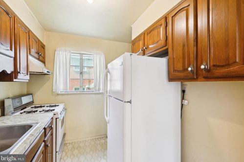 1208 Ruatan St, Silver Spring MD 20903-3321 exterior