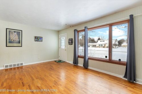 12696 Rambler Rd, Dewitt MI 48820-7906 exterior