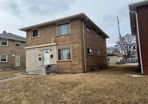 4673 76th St, Milwaukee, WI 53220-3720