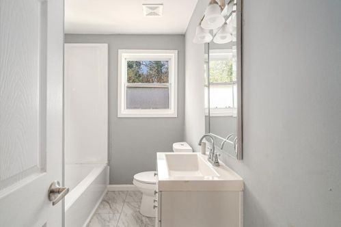 2935 Harlan Dr, Atlanta GA  30344-3705 exterior