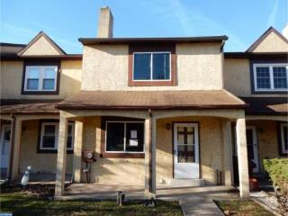 2507 Walnut Ridge Est, Pottstown PA  19464-3070 exterior