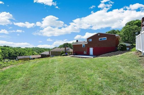 4985 Aspen St, Pittsburgh PA  15122-1250 exterior