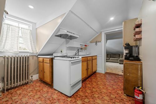 33 Washington St, Concord NH  03301-4341 exterior