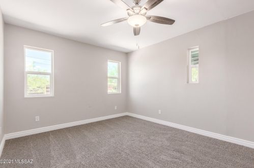 5817 Beverly St, Tucson AZ 85711-5141 exterior